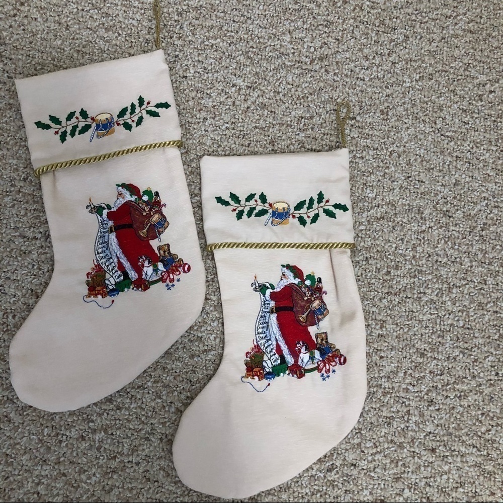 Beautiful Embroidered 17.5” Lined Stockings